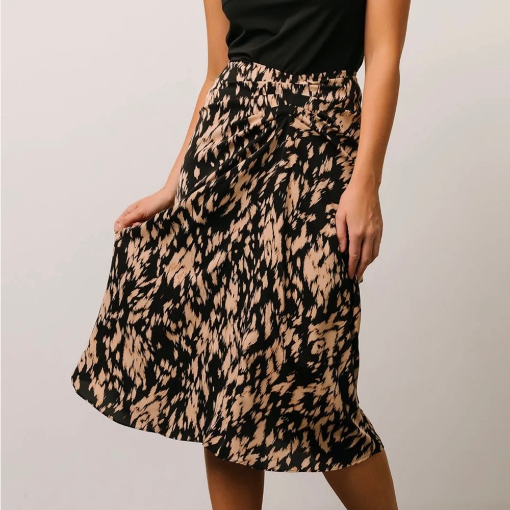 Aakaa Midi Skirt, Never Worn, Black with Tan Animal Print, Small